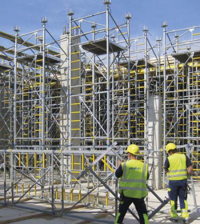 Montage einer Flächenunterstellung für eine Deckenschalung