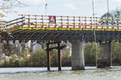 Brückenschalung Paratop für Rathauserbrücke