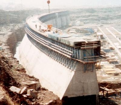 Dam formwork - Doka