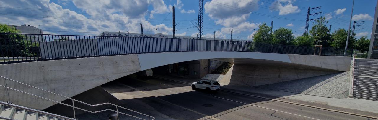 Fußgänger- und Fahrradbrücke München